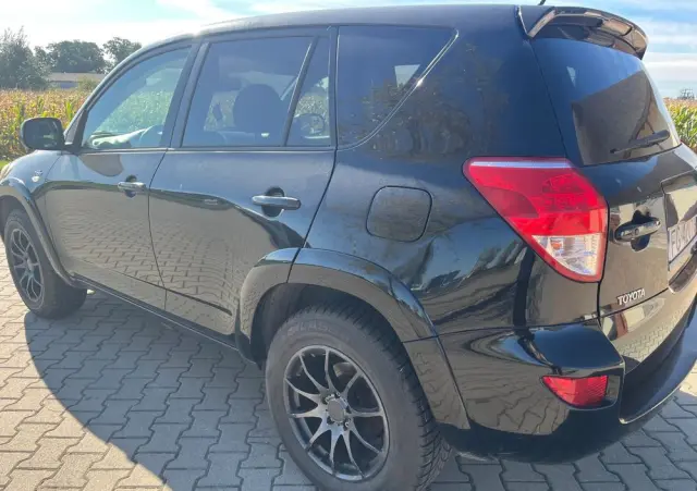 TOYOTA RAV4 2.2 D-4D X