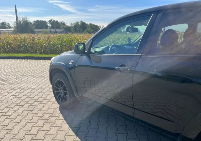 TOYOTA RAV4 2.2 D-4D X