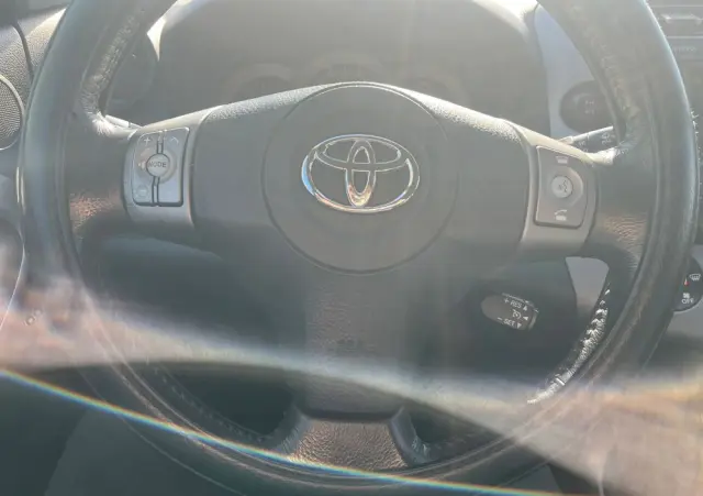 TOYOTA RAV4 2.2 D-4D X