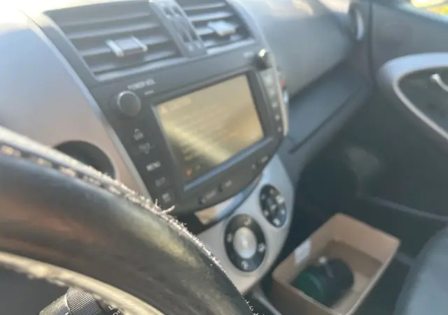 TOYOTA RAV4 2.2 D-4D X