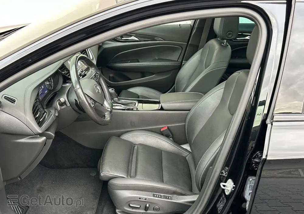 OPEL Insignia 2.0 4x4 GS Line