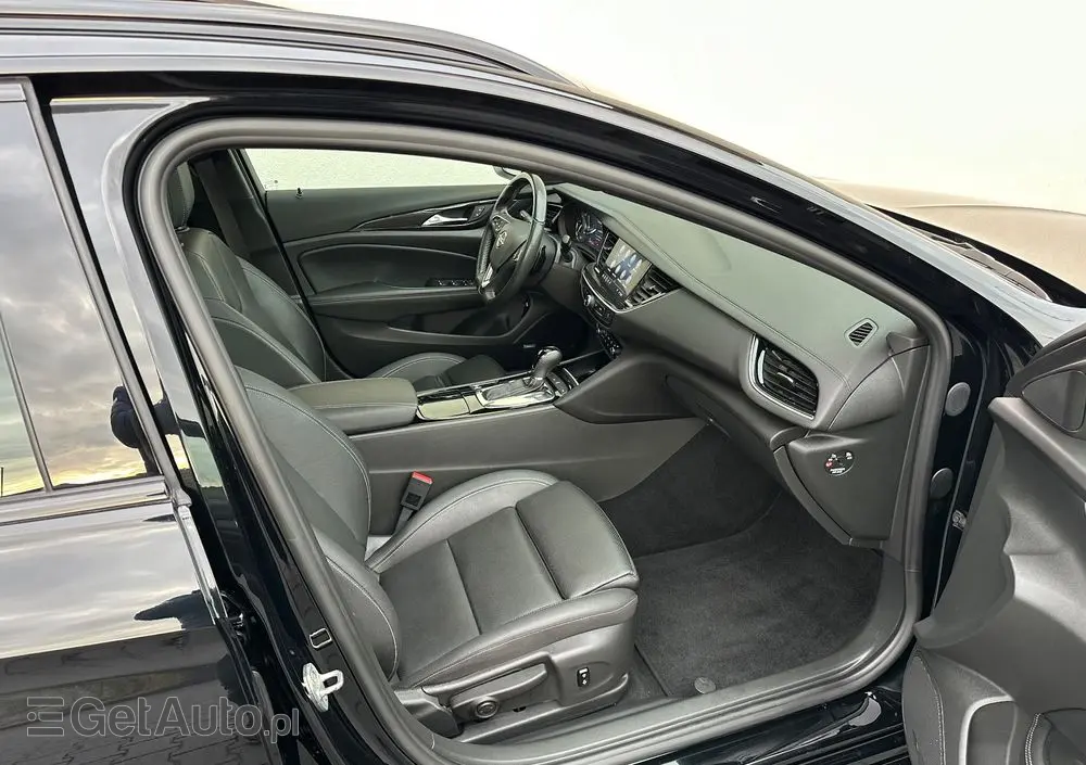 OPEL Insignia 2.0 4x4 GS Line