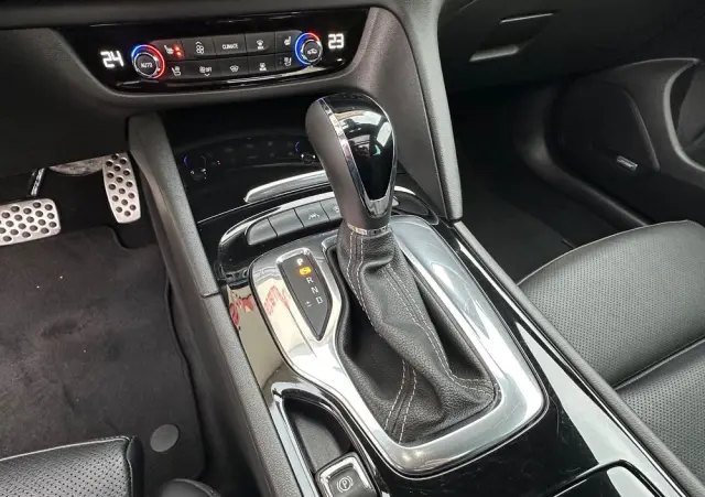 OPEL Insignia 2.0 4x4 GS Line