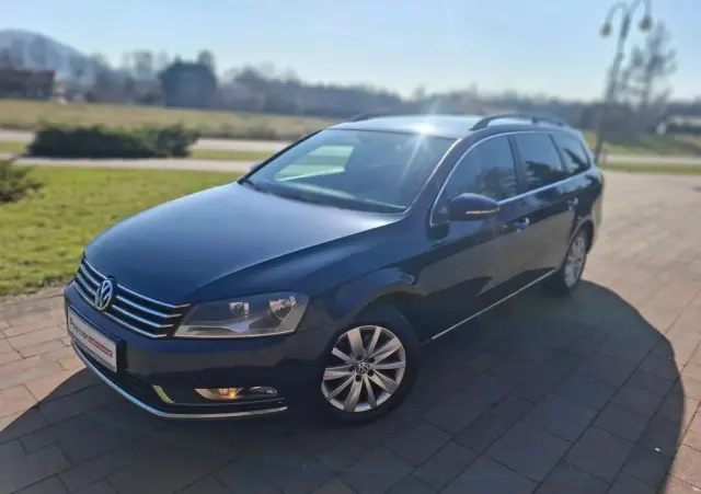 VOLKSWAGEN Passat Variant 