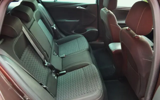 OPEL Astra 1.4 T Elite S&S