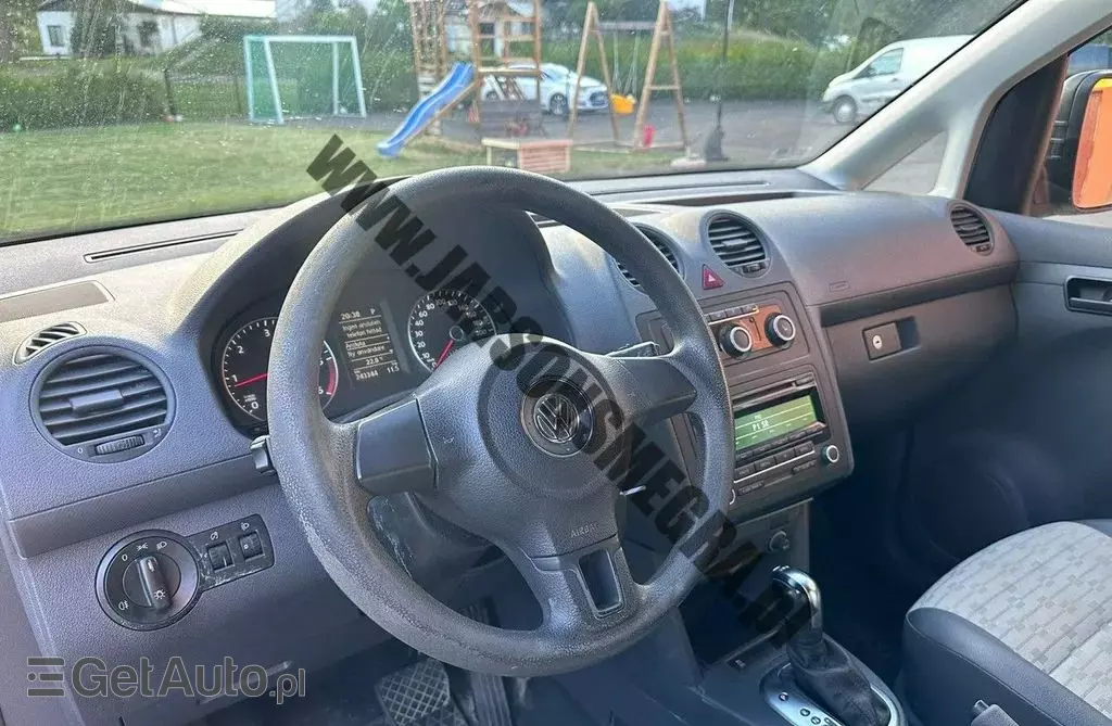 VOLKSWAGEN Caddy California 