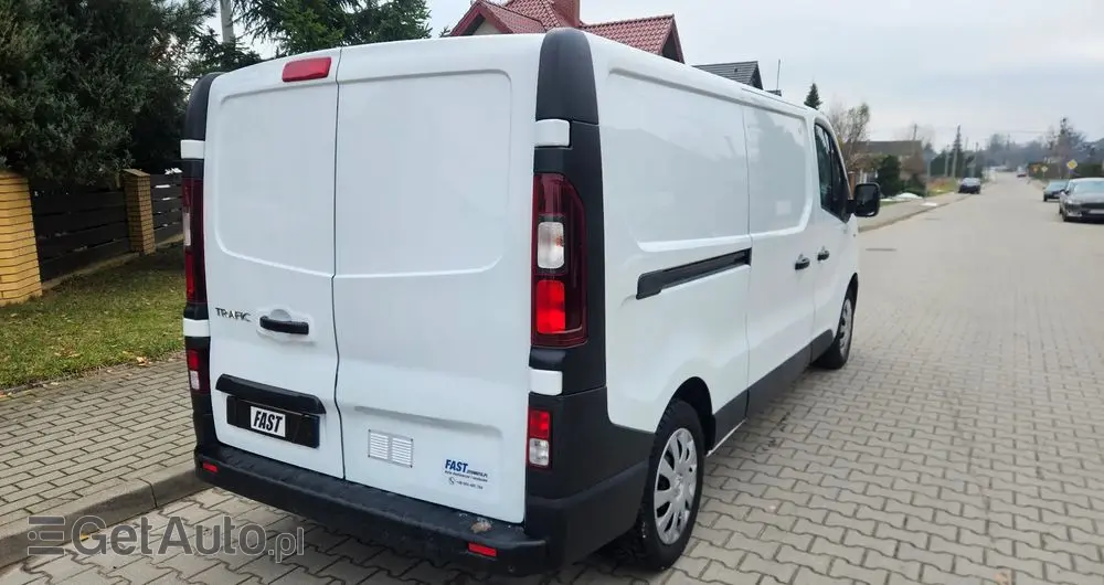 RENAULT TRAFIC 
