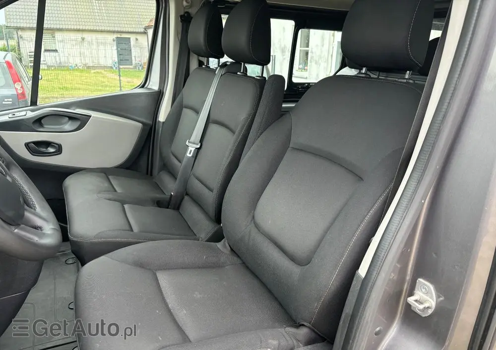 RENAULT Trafic 