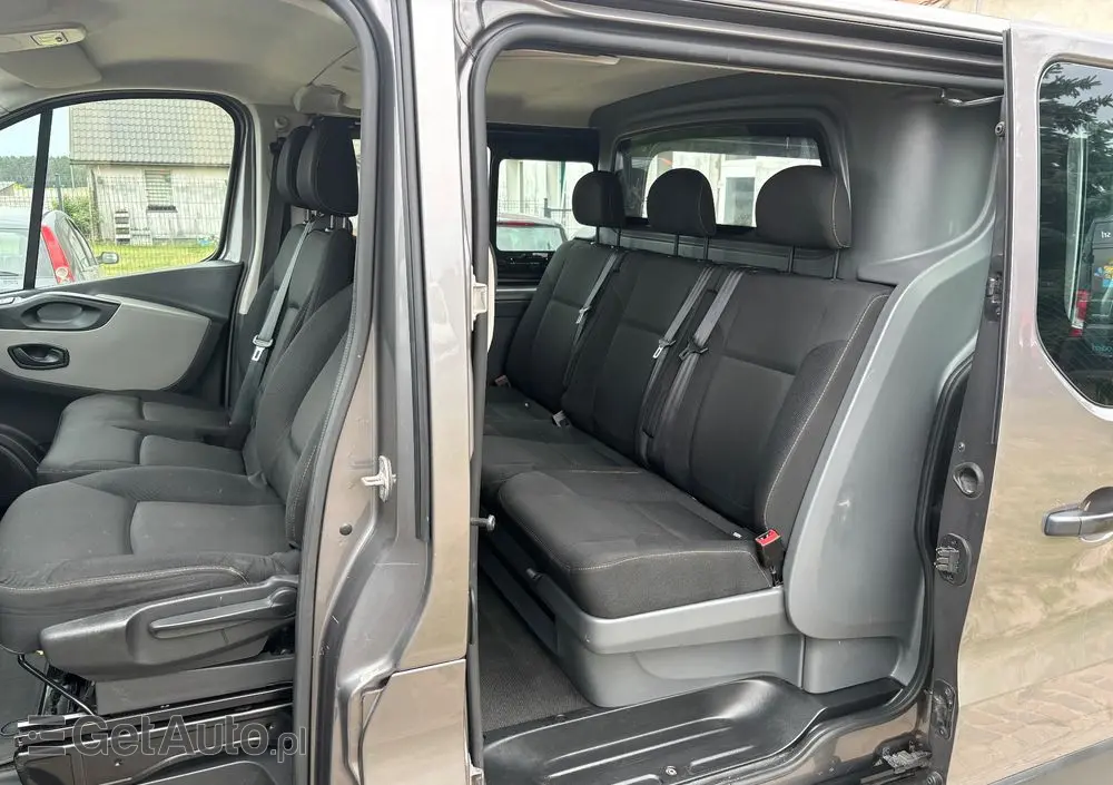 RENAULT Trafic 