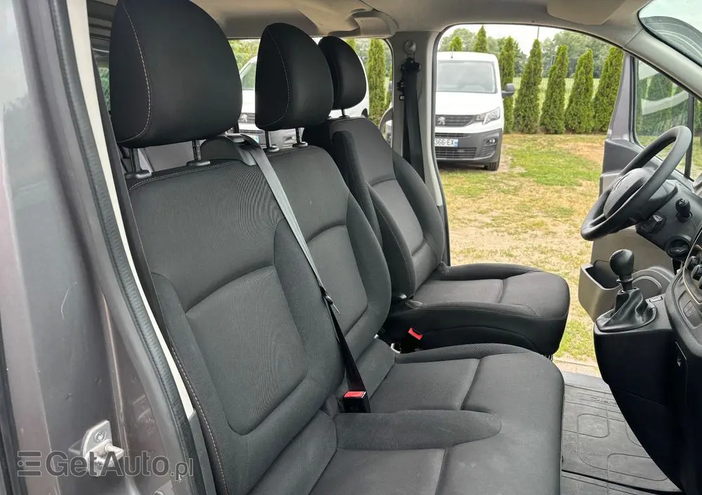 RENAULT Trafic 
