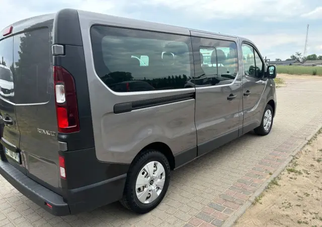 RENAULT Trafic 
