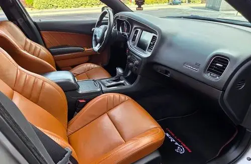 DODGE Charger 