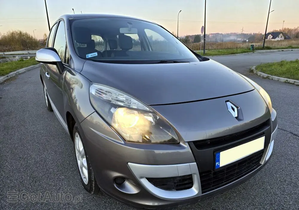 RENAULT Scenic 1.5 dCi Avantage