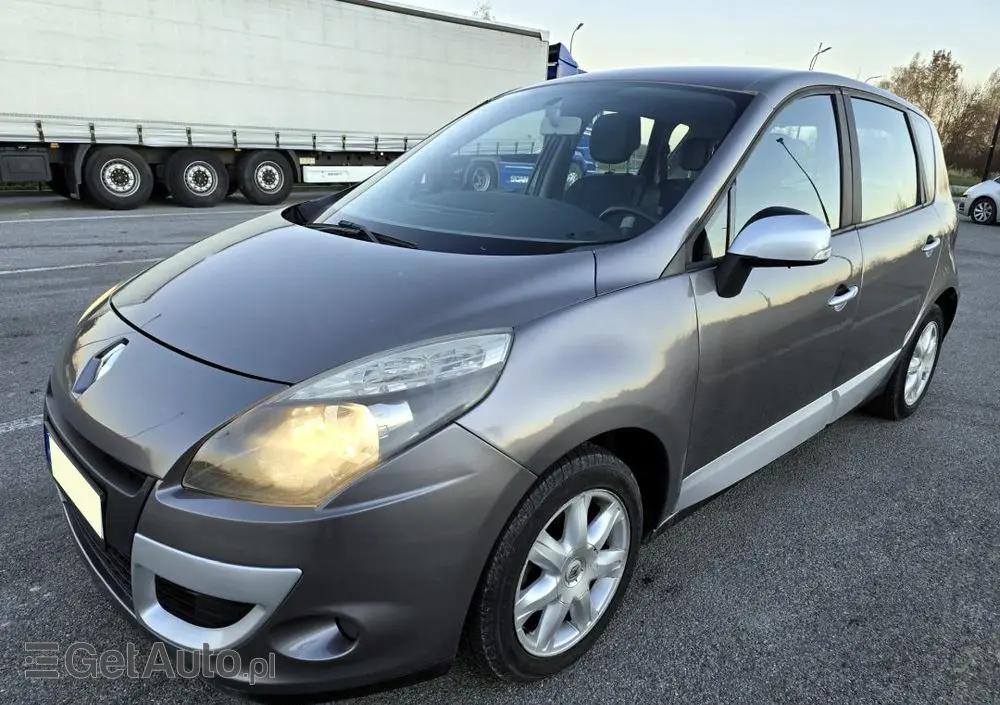 RENAULT Scenic 1.5 dCi Avantage