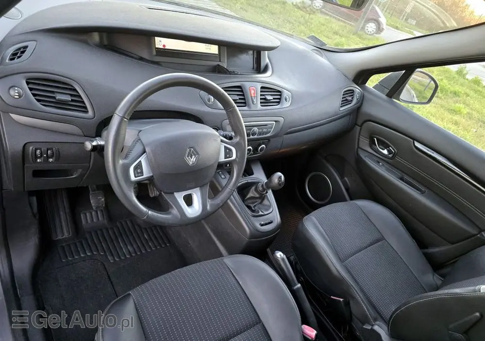 RENAULT Scenic 1.5 dCi Avantage