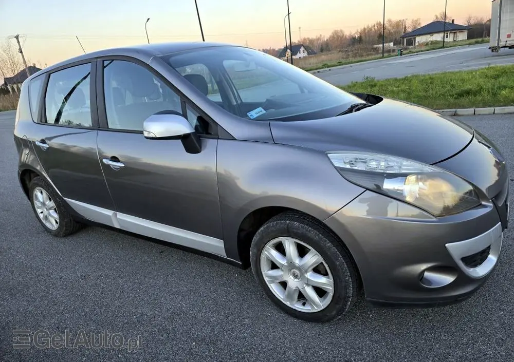 RENAULT Scenic 1.5 dCi Avantage