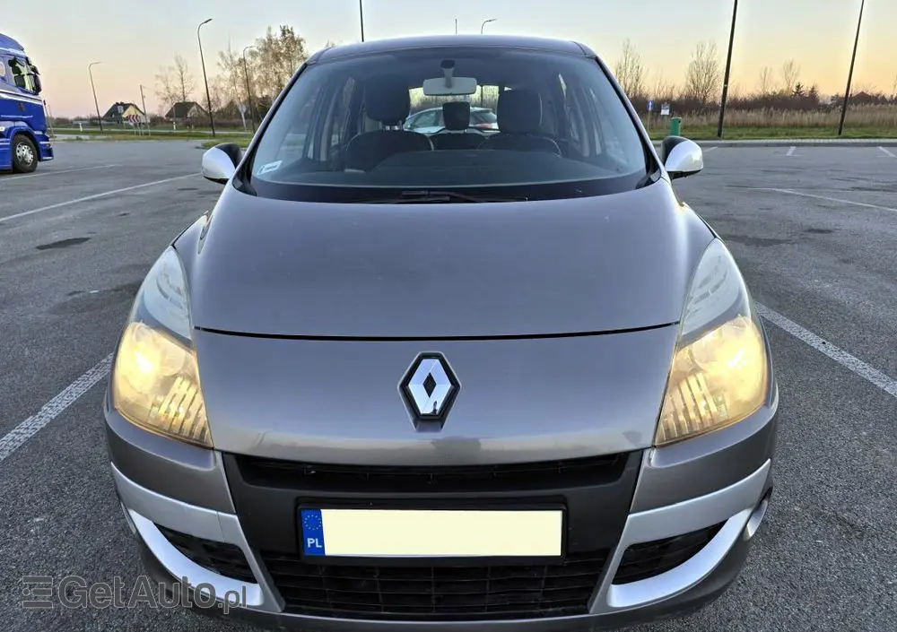 RENAULT Scenic 1.5 dCi Avantage