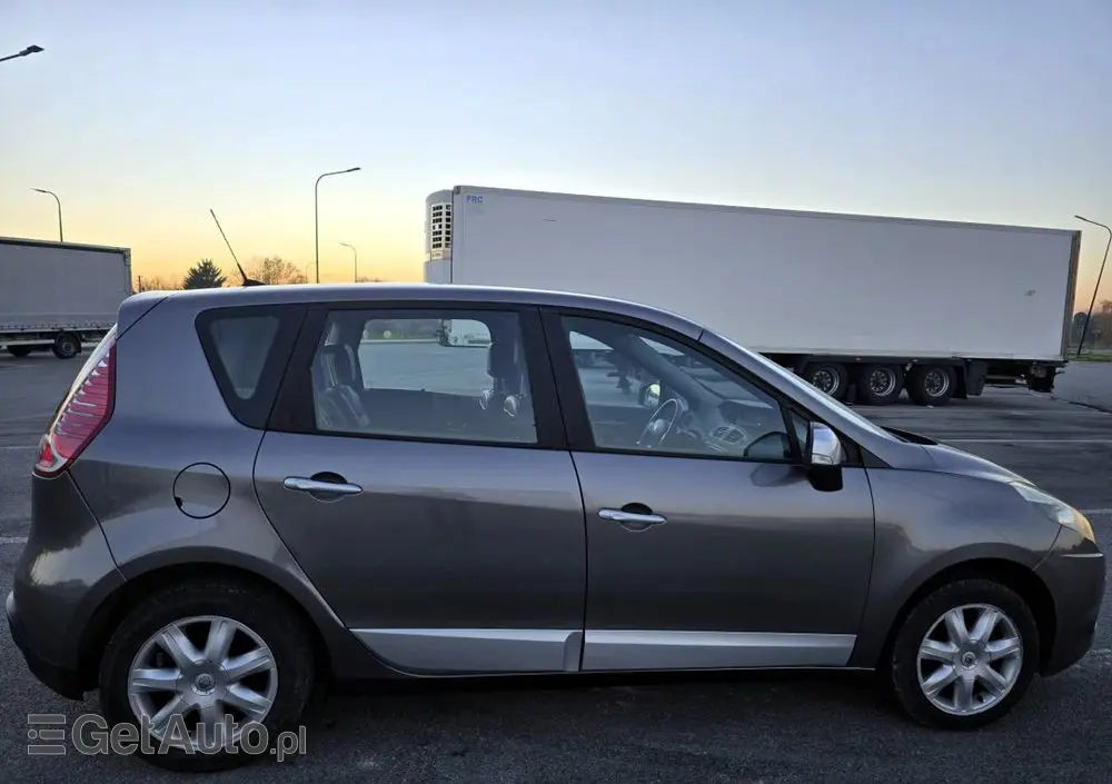 RENAULT Scenic 1.5 dCi Avantage