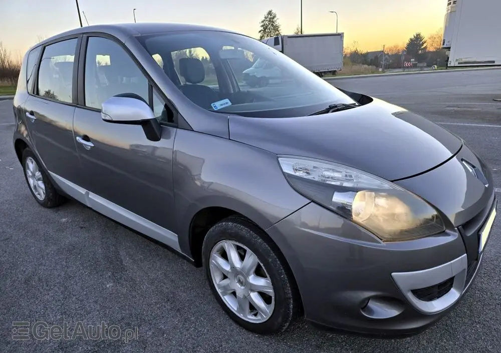 RENAULT Scenic 1.5 dCi Avantage