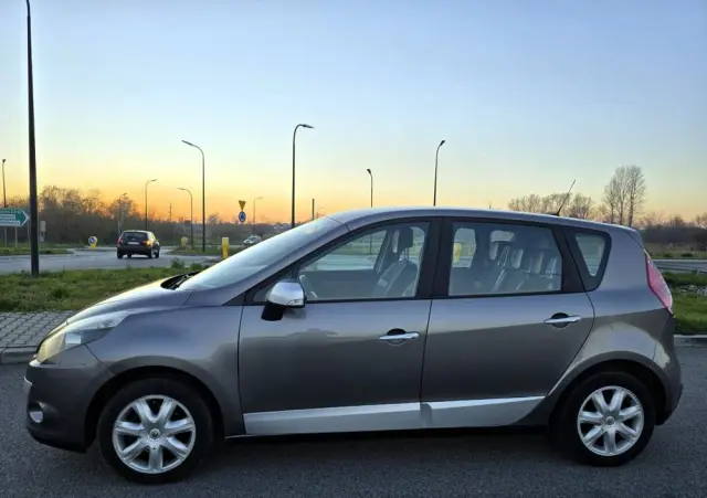 RENAULT Scenic 1.5 dCi Avantage