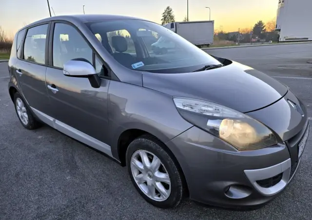 RENAULT Scenic 1.5 dCi Avantage