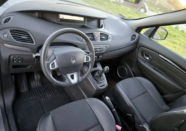 RENAULT Scenic 1.5 dCi Avantage