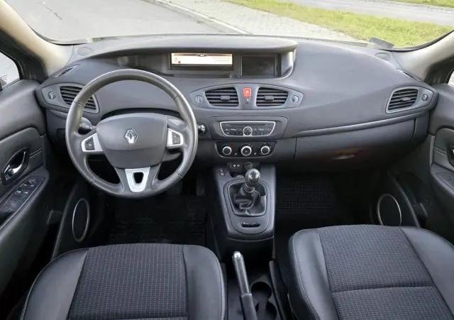 RENAULT Scenic 1.5 dCi Avantage
