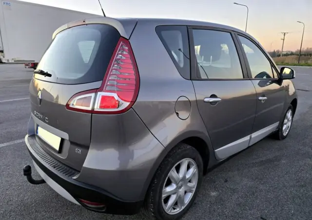 RENAULT Scenic 1.5 dCi Avantage