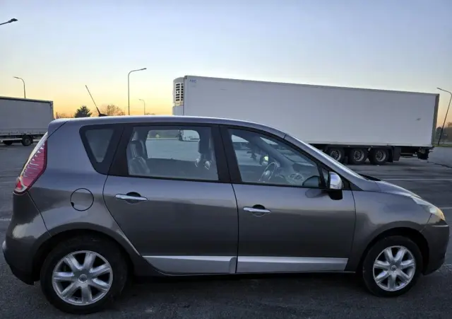 RENAULT Scenic 1.5 dCi Avantage
