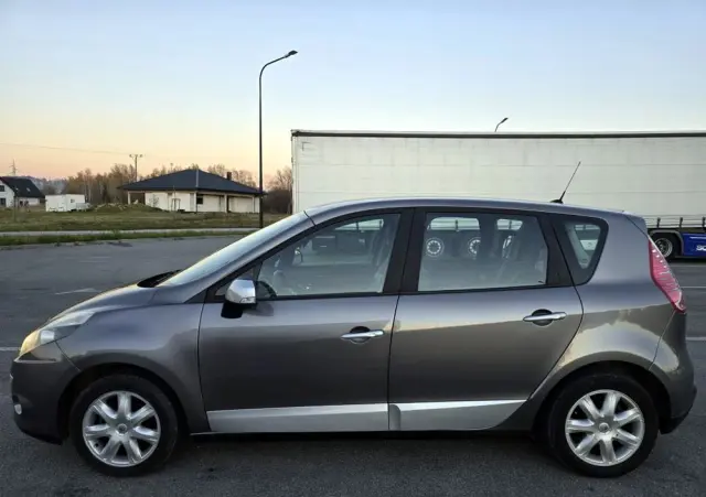 RENAULT Scenic 1.5 dCi Avantage