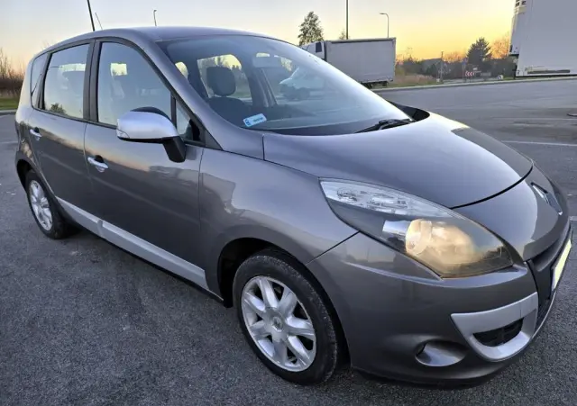 RENAULT Scenic 1.5 dCi Avantage