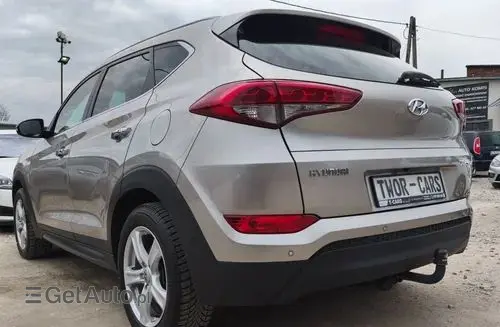 HYUNDAI Tucson 