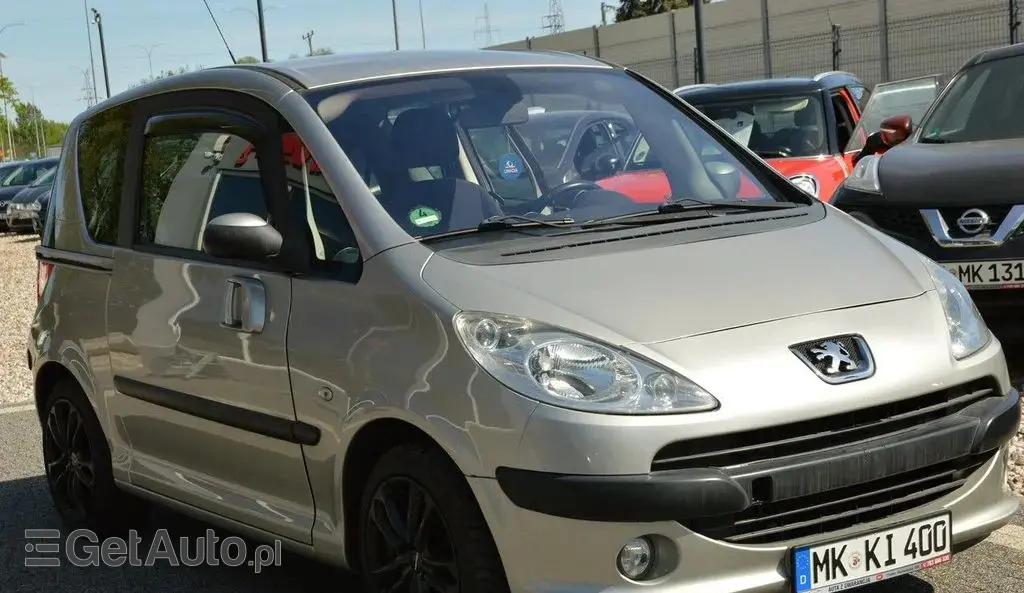 PEUGEOT 1007 