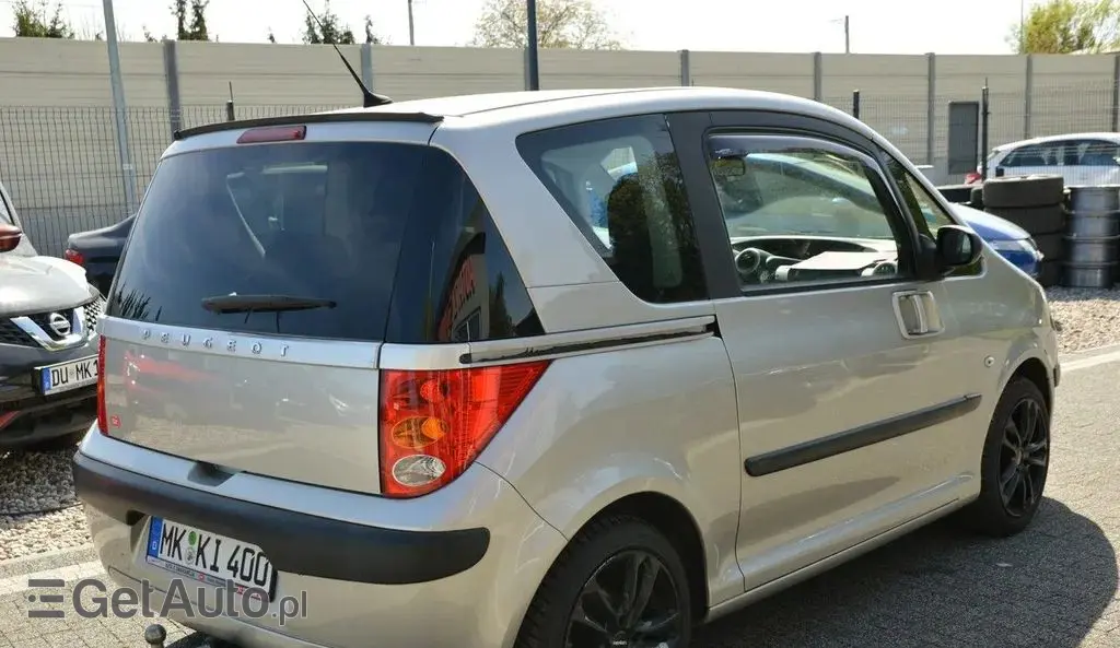 PEUGEOT 1007 