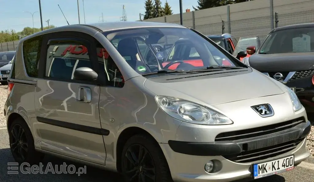PEUGEOT 1007 