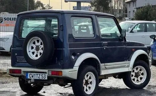 SUZUKI Samurai 