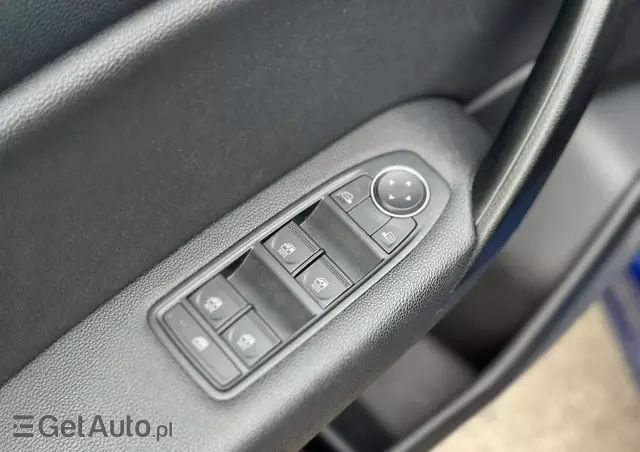 RENAULT Captur 1.0 TCe Intens