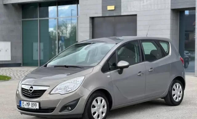 OPEL Meriva 