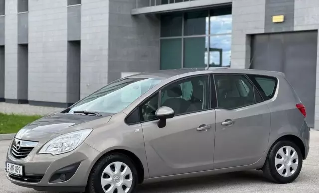 OPEL Meriva 