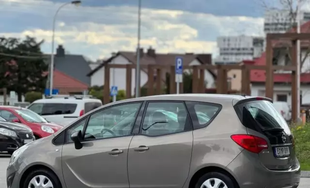OPEL Meriva 