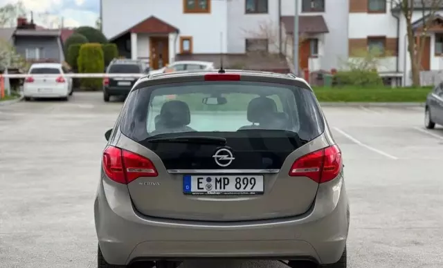 OPEL Meriva 