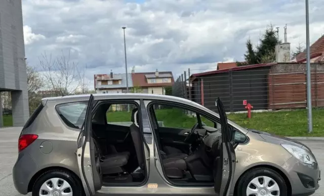 OPEL Meriva 