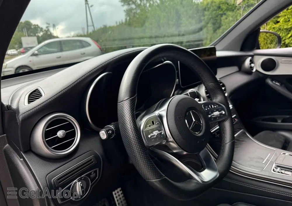 MERCEDES-BENZ GLC 200 d 4Matic 9G-TRONIC AMG Line Plus