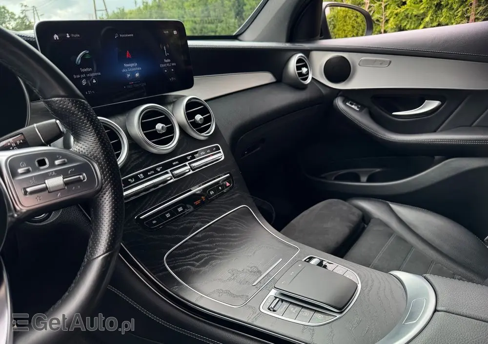 MERCEDES-BENZ GLC 200 d 4Matic 9G-TRONIC AMG Line Plus