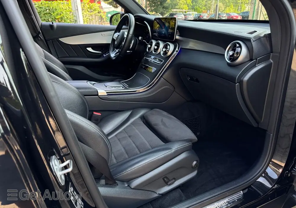 MERCEDES-BENZ GLC 200 d 4Matic 9G-TRONIC AMG Line Plus