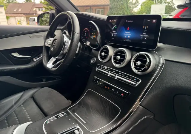 MERCEDES-BENZ GLC 200 d 4Matic 9G-TRONIC AMG Line Plus