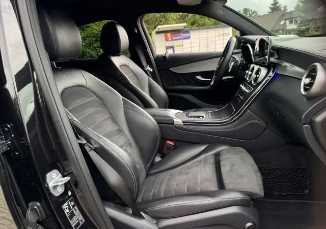 MERCEDES-BENZ GLC 200 d 4Matic 9G-TRONIC AMG Line Plus