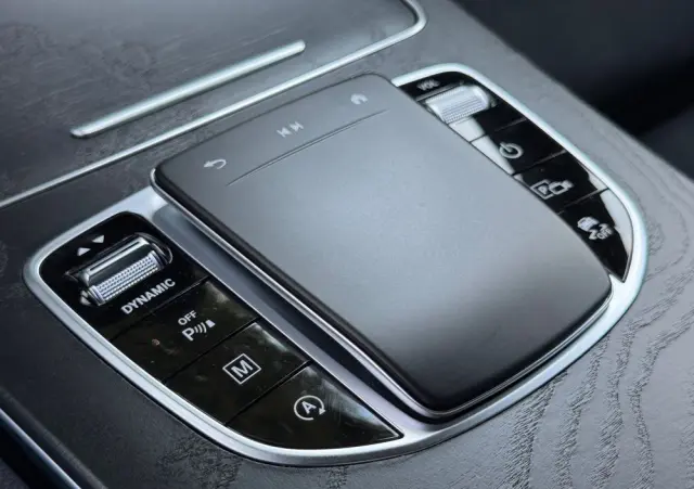 MERCEDES-BENZ GLC 200 d 4Matic 9G-TRONIC AMG Line Plus