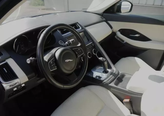 JAGUAR E-Pace 2.0 i4D AWD S