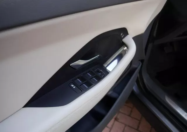 JAGUAR E-Pace 2.0 i4D AWD S